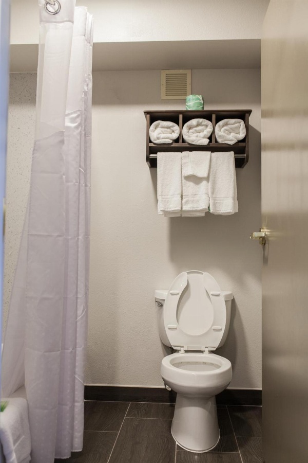 Holiday Inn Express & Suites Sweetwater image 5